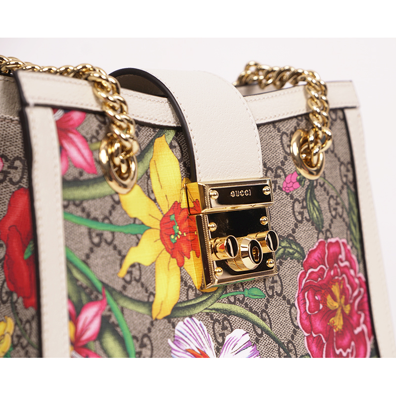 Gucci ladies padlock best sale gg flora shoulder bag